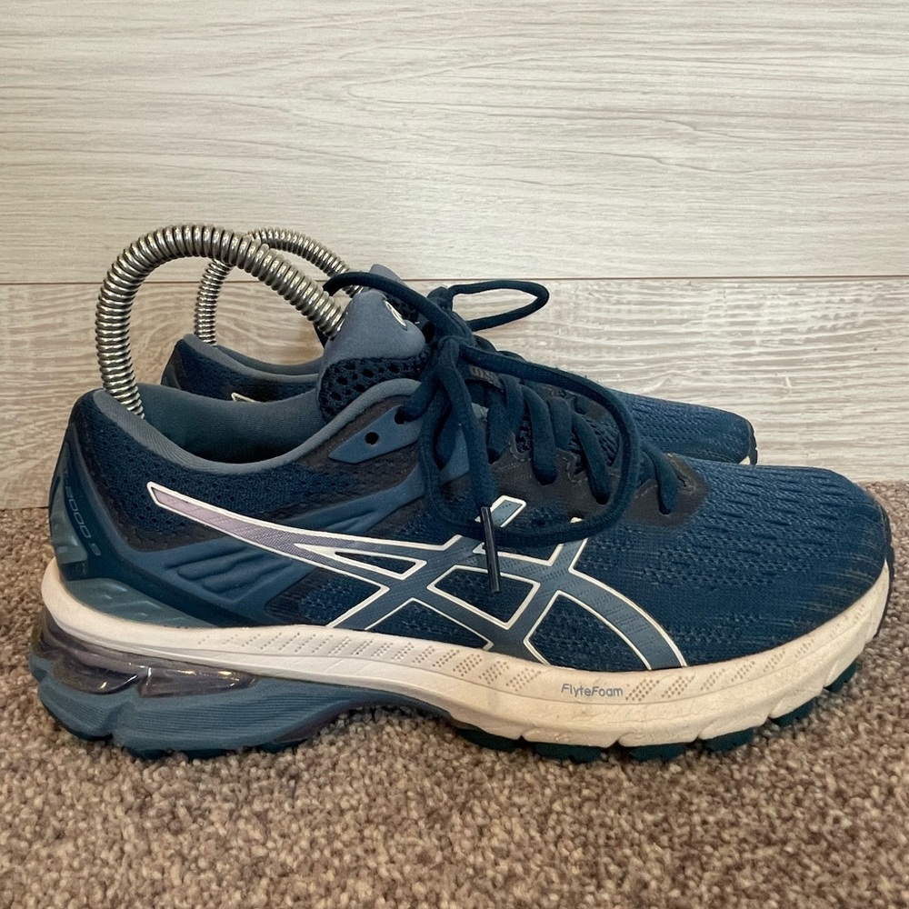 Asics GT-2000 9 Women’s Athletic Sneakers